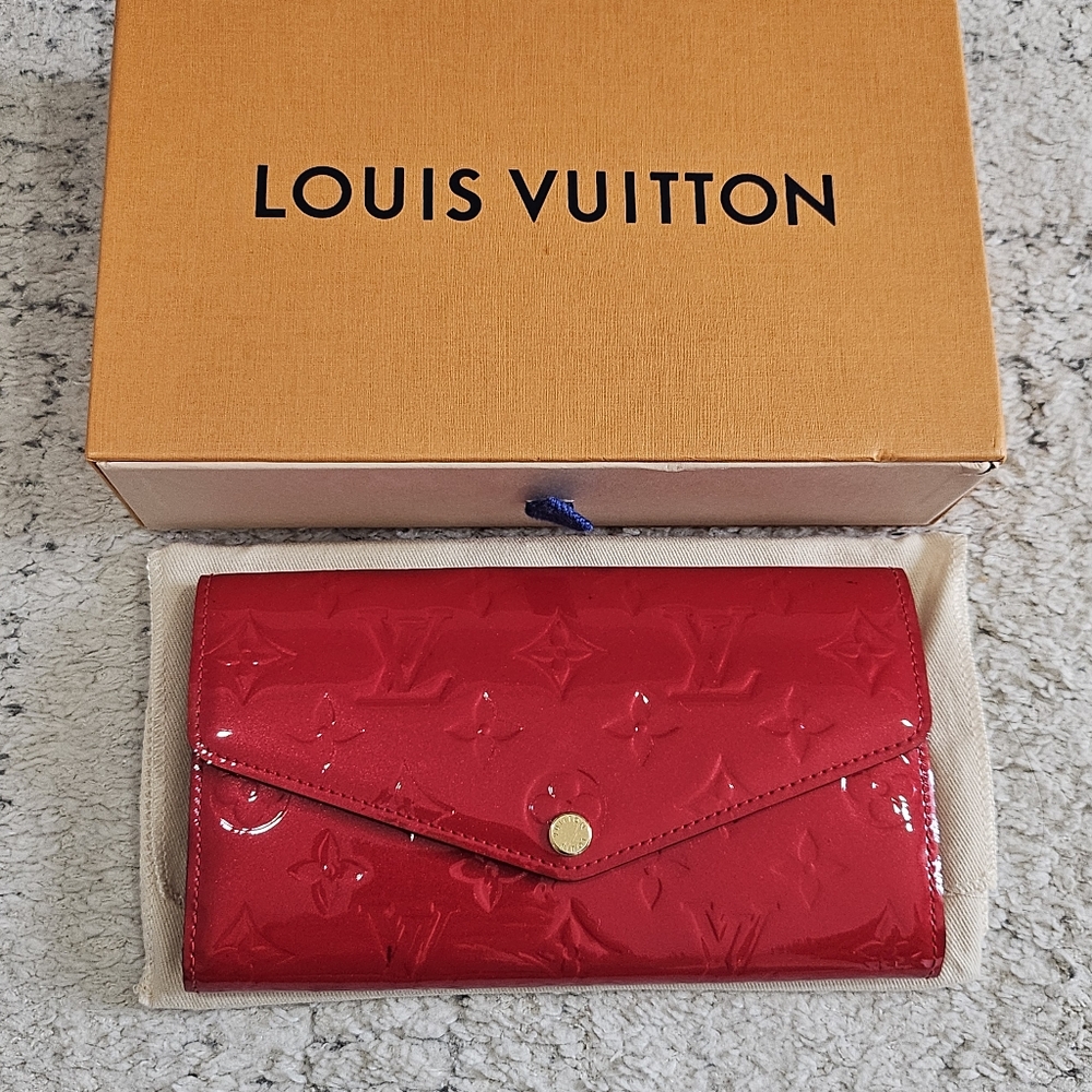 Louis Vuitton Red Vernis Z.Wallet (Long)